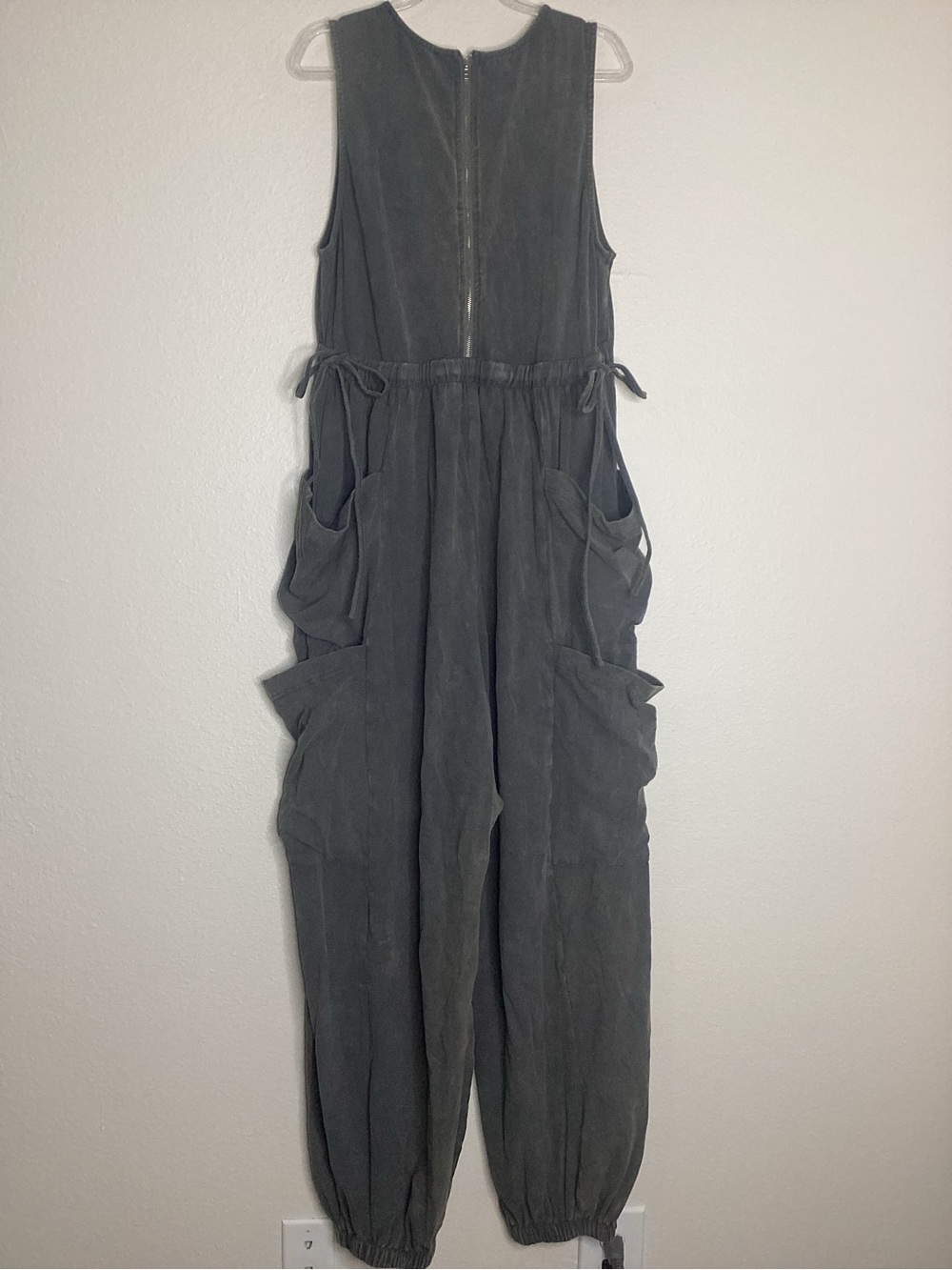 Three Bird Nest NEW Turning Point Washed Cargo Jumpsuit Ash Grey NWT L - Picture 5 of 11